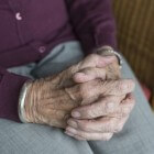 Kramp in hand of vingers: oorzaken van vinger- & handkrampen